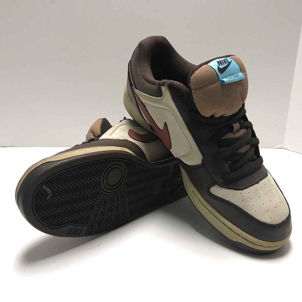 Brown Nike Skeet